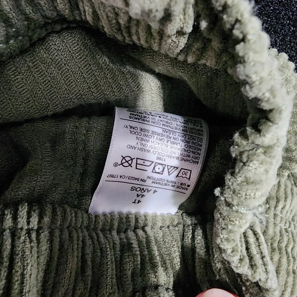 Old Navy Toddler Girls Sage Green Corduroy Skirt Elastic Waist‎ 4T Olive Ribbed